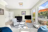 605 3038 ST GEORGE STREET - thumbnail 5