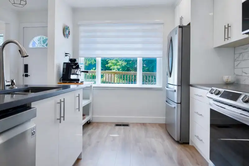 438 CARLSEN PLACE - photo 2 of 34
