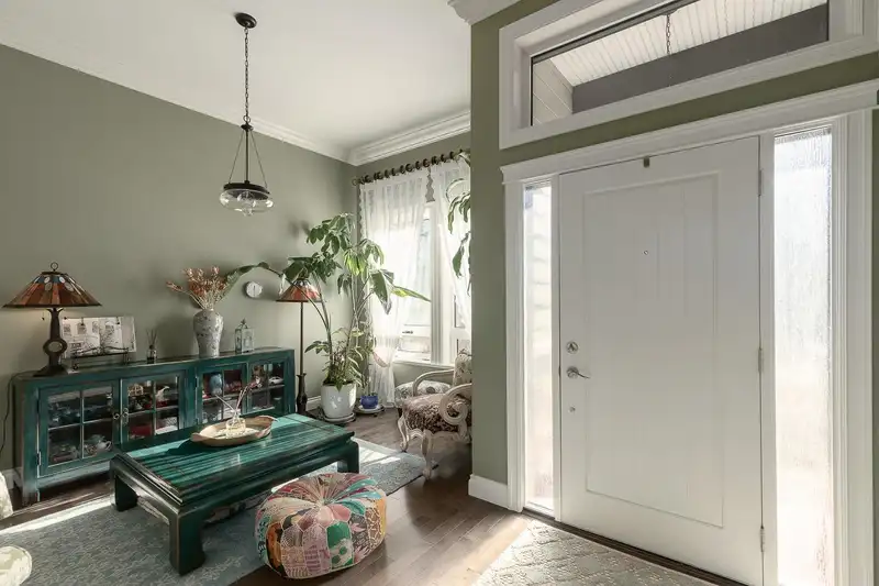 22731 136A AVENUE - photo 4 of 40