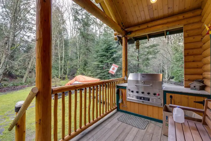 274 MERRYMAN DRIVE - photo 4 of 40