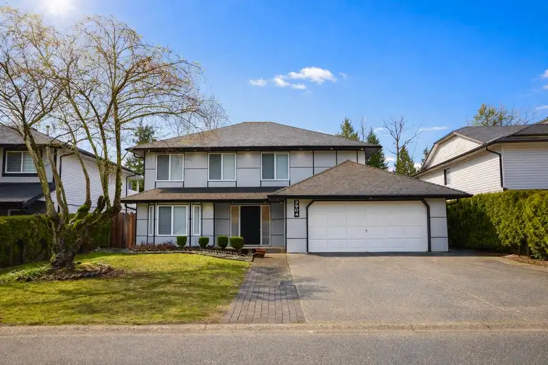 2904 CROSSLEY DRIVE - photo 1 of 27