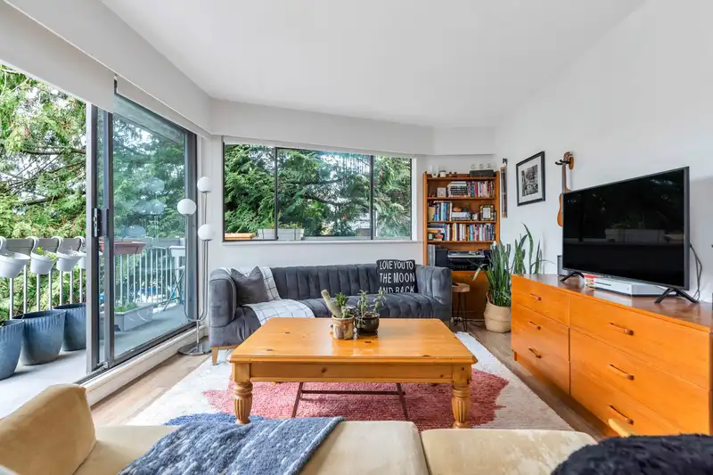 207 2080 MAPLE STREET - photo 1 of 22