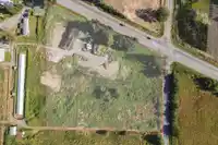 25546 FRASER HIGHWAY - thumbnail 4