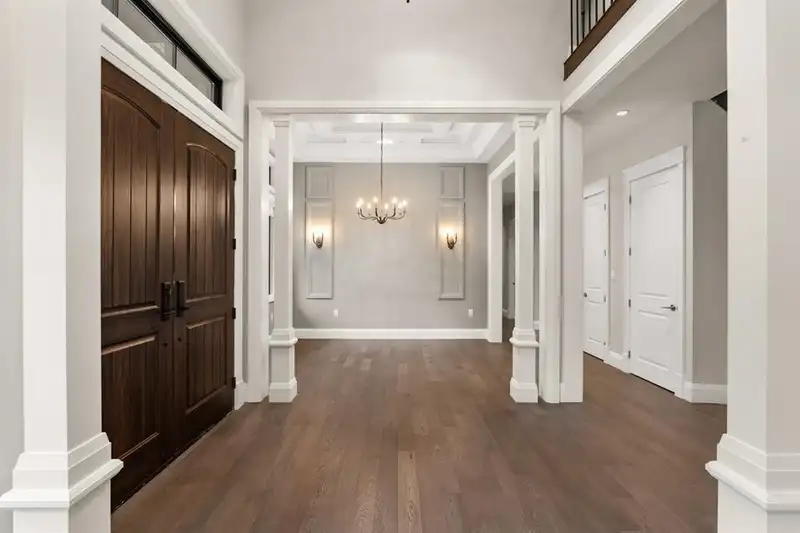 13096 24 AVENUE - photo 4 of 28