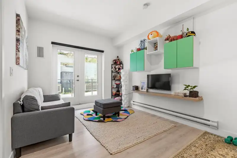 102 2688 DUKE STREET - photo 4 of 24