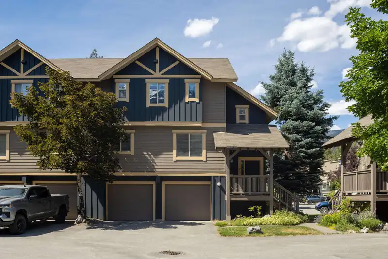 2 1449 VINE ROAD - photo 1 of 31