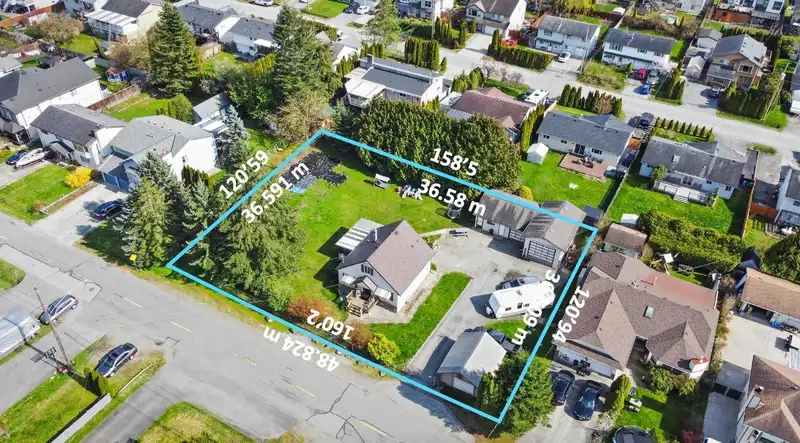 20138 LORNE AVENUE - photo 3 of 40