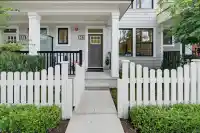36 9122 KING STREET - thumbnail 1