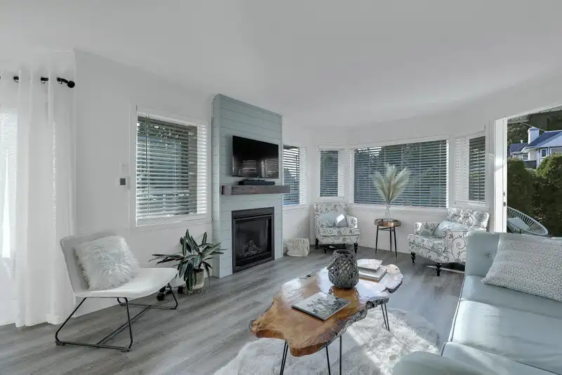 114 13965 16 AVENUE - photo 4 of 40
