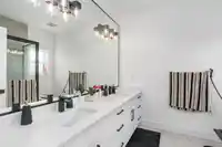 18470 64 AVENUE - thumbnail 10