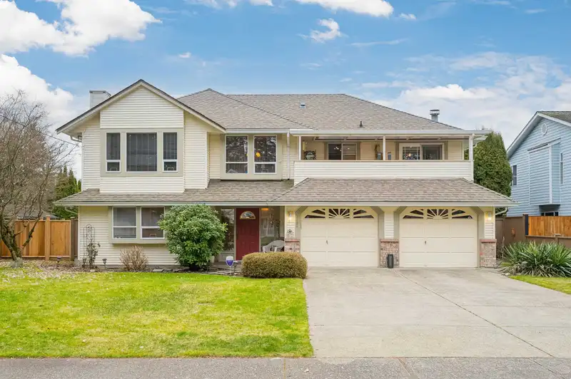 3385 199 STREET - photo 2 of 40