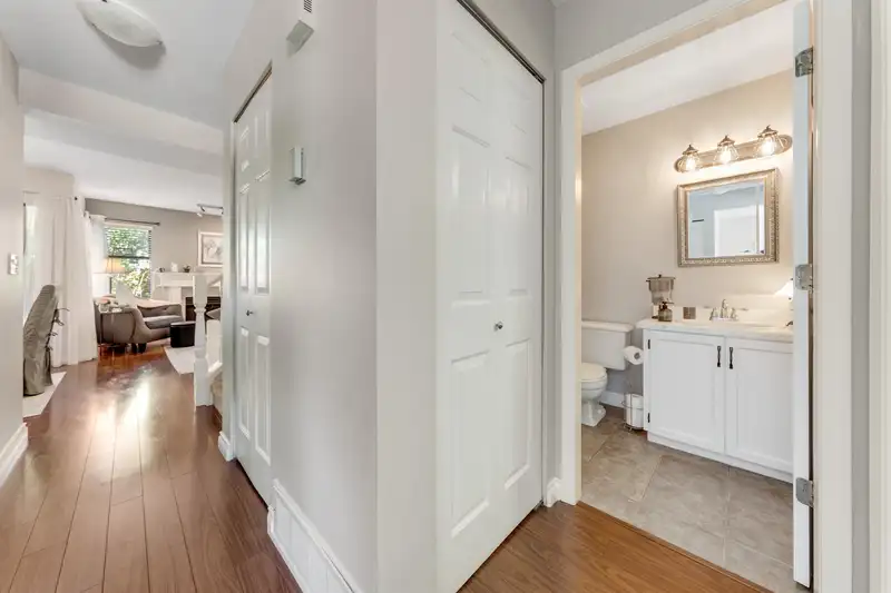 11 20681 THORNE AVENUE - photo 2 of 26