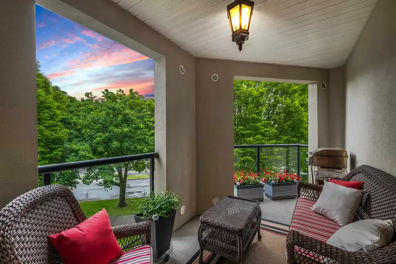 311 20259 MICHAUD CRESCENT - photo 1 of 40