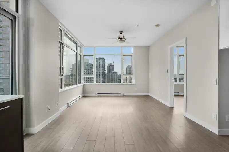2807 570 EMERSON STREET - photo 3 of 29