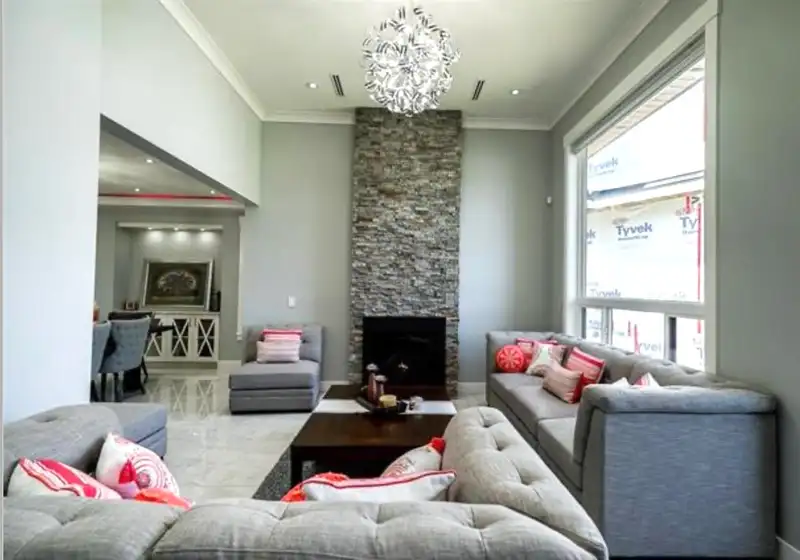 17012 57 AVENUE - photo 2 of 38