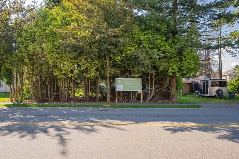 7929 124 STREET - photo 4 of 13