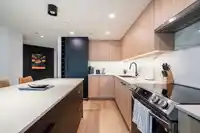 1201 1050 BURRARD STREET - thumbnail 3