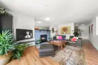 202 1000 BOWRON COURT - thumbnail 2
