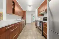 202 1000 BOWRON COURT - thumbnail 11
