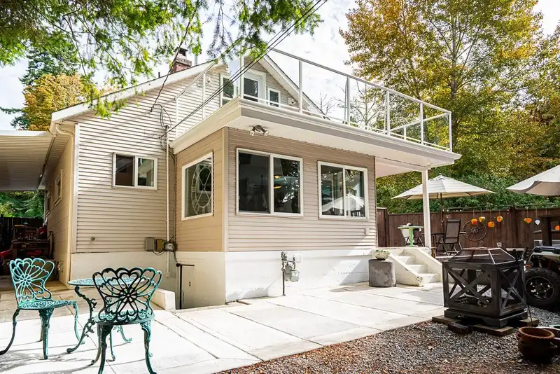 2725 GORDON AVENUE - photo 3 of 40