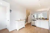 76 8476 207A STREET - thumbnail 3