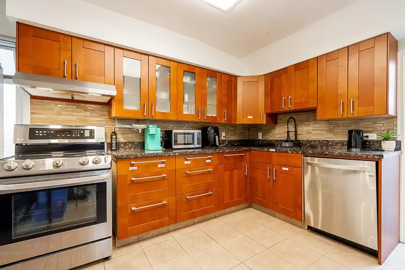 5959 MCMURRAY AVENUE - photo 3 of 22