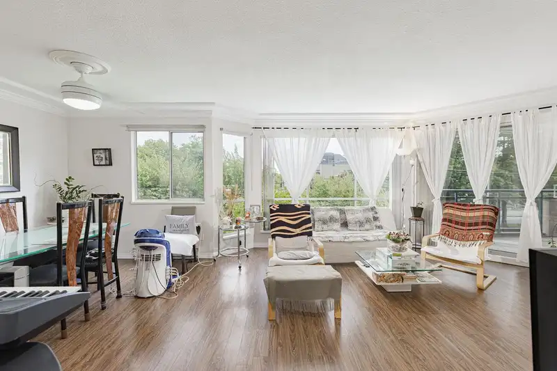 252 8600 LANSDOWNE ROAD - photo 1 of 18