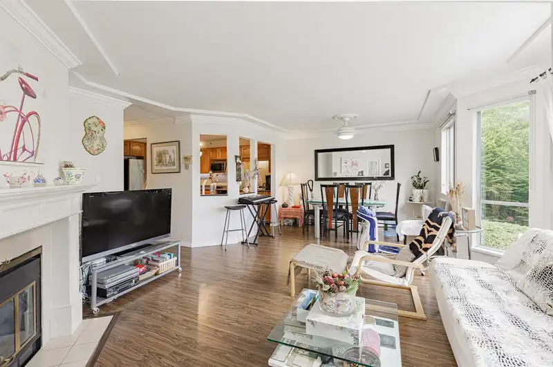 252 8600 LANSDOWNE ROAD - photo 3 of 18