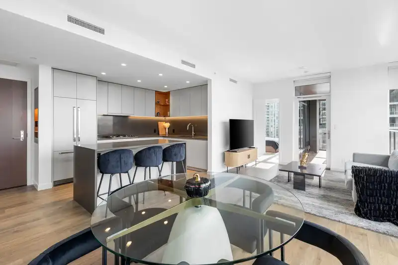 1707 720 FARROW STREET - photo 3 of 40