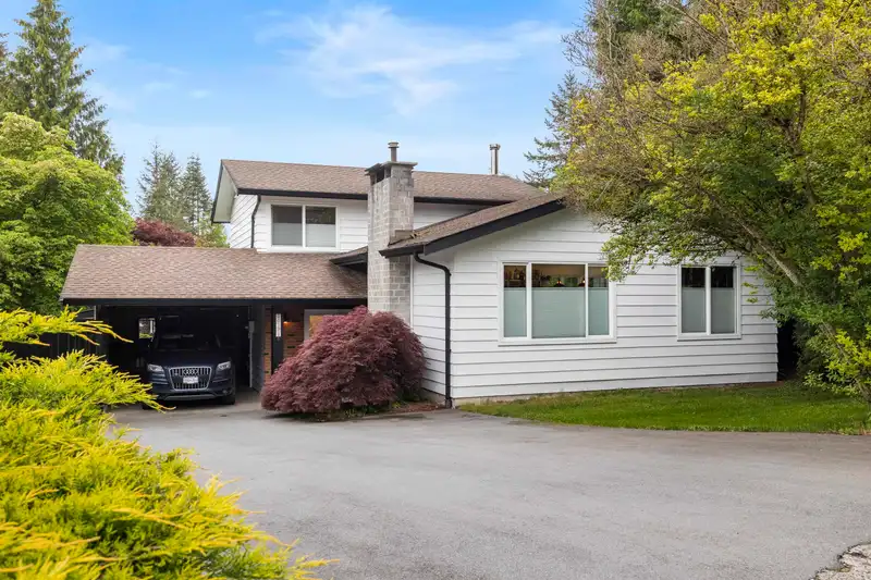 20271 47A AVENUE - photo 1 of 40