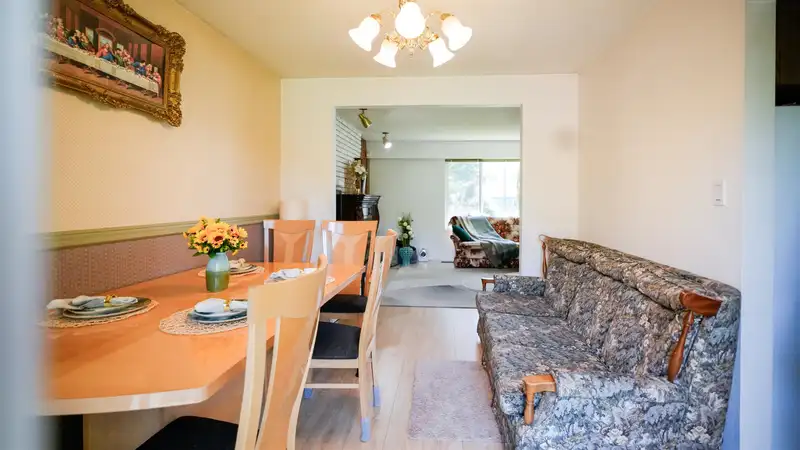 9351 GLENBROOK DRIVE - photo 3 of 14