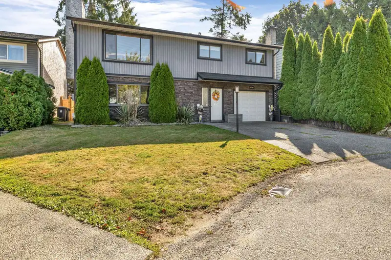 26547 30A AVENUE - photo 4 of 28
