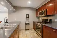 2505 1033 MARINASIDE CRESCENT - thumbnail 22