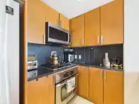 807 2978 GLEN DRIVE - thumbnail 11