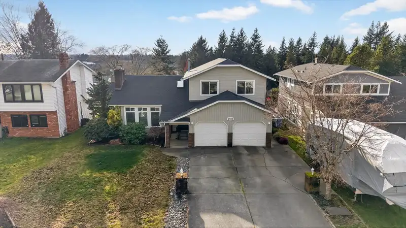 2935 GLENSHIEL DRIVE - photo 2 of 40