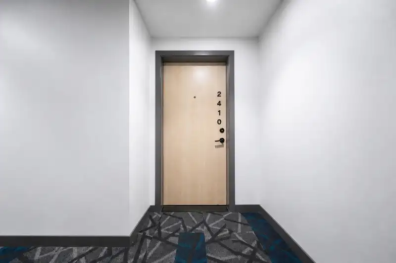 2410 10448 UNIVERSITY DRIVE - photo 3 of 37