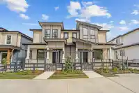 7726 196 STREET - thumbnail 1
