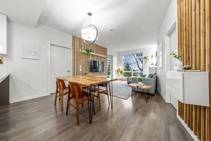 328 22 E ROYAL AVENUE - photo 3 of 35