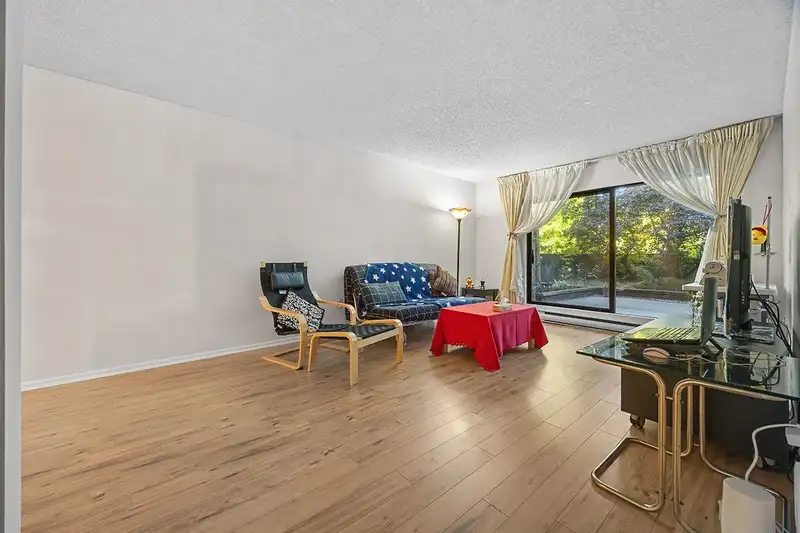 109 8231 GRANVILLE AVENUE - photo 3 of 21