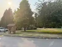 10570 HOLLY PARK LANE - thumbnail 34