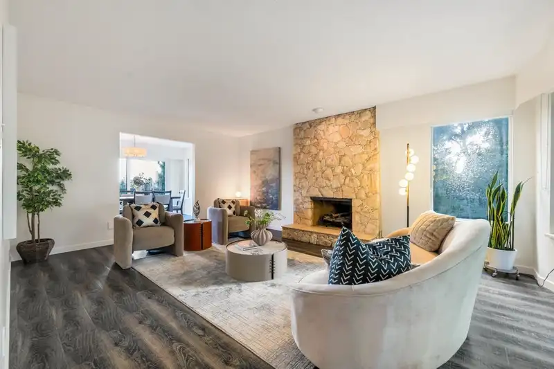 1550 PALMERSTON AVENUE - photo 2 of 38