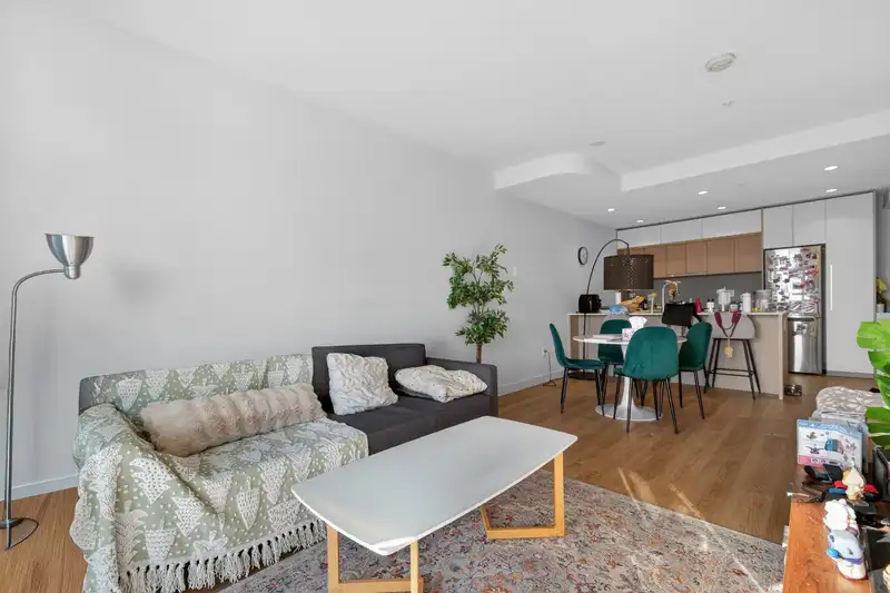 206 9580 TOWER ROAD - photo 4 of 15