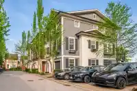 35 7348 192A STREET - thumbnail 1