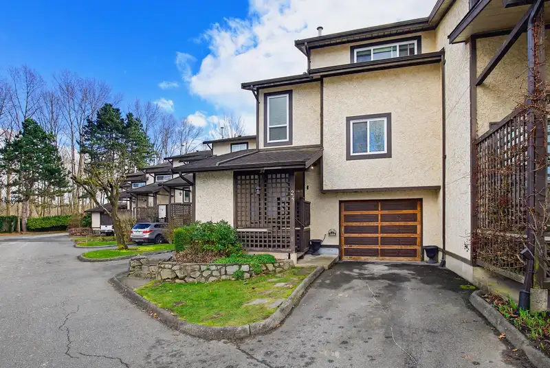24 33361 WREN CRESCENT - photo 2 of 33