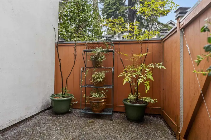 8489 NANAIMO STREET - photo 3 of 39