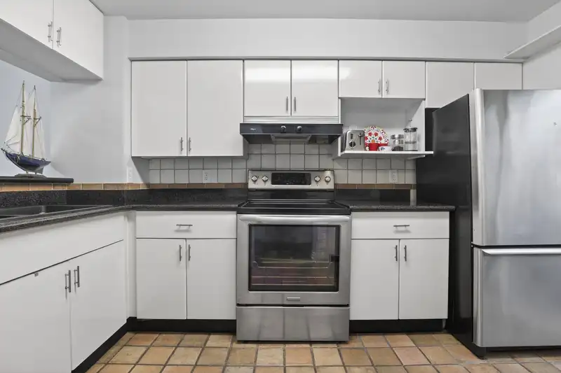 8489 NANAIMO STREET - photo 4 of 39