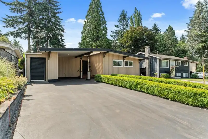 34282 CEDAR AVENUE - photo 1 of 39