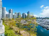 321 1228 MARINASIDE CRESCENT - thumbnail 17