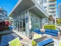 321 1228 MARINASIDE CRESCENT - thumbnail 29