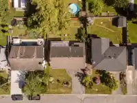 5489 MAPLE CRESCENT - thumbnail 3